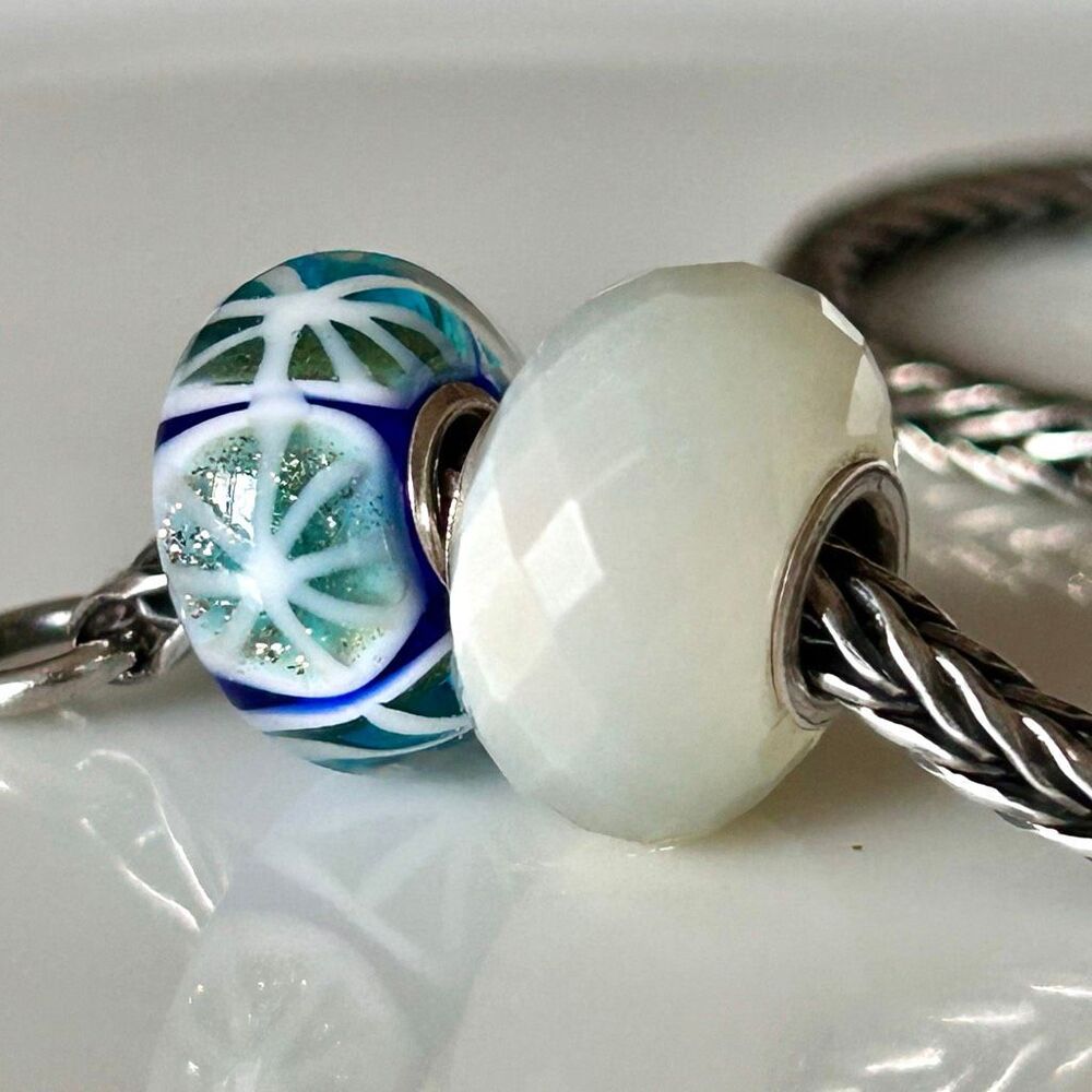 TROLLBEADS Lot of 2 Glitter Winter Unique LAA 925S & SzilvaBeads White Moonstone